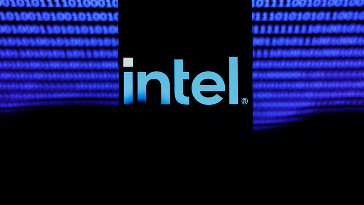 Pemerintah AS dapat mengambil 10 persen saham di Intel, kata laporan